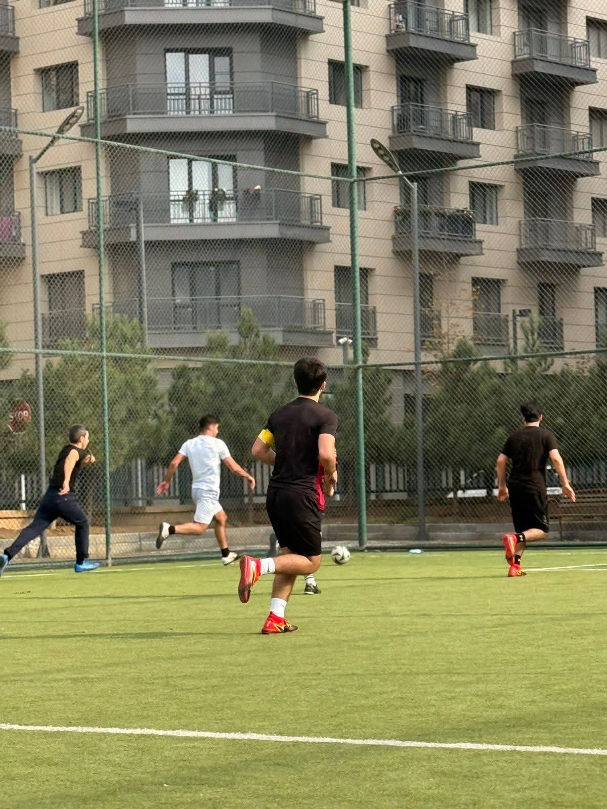 Bakı Avropa liseyində futbol turnirinin final mərhələsi baş tutub