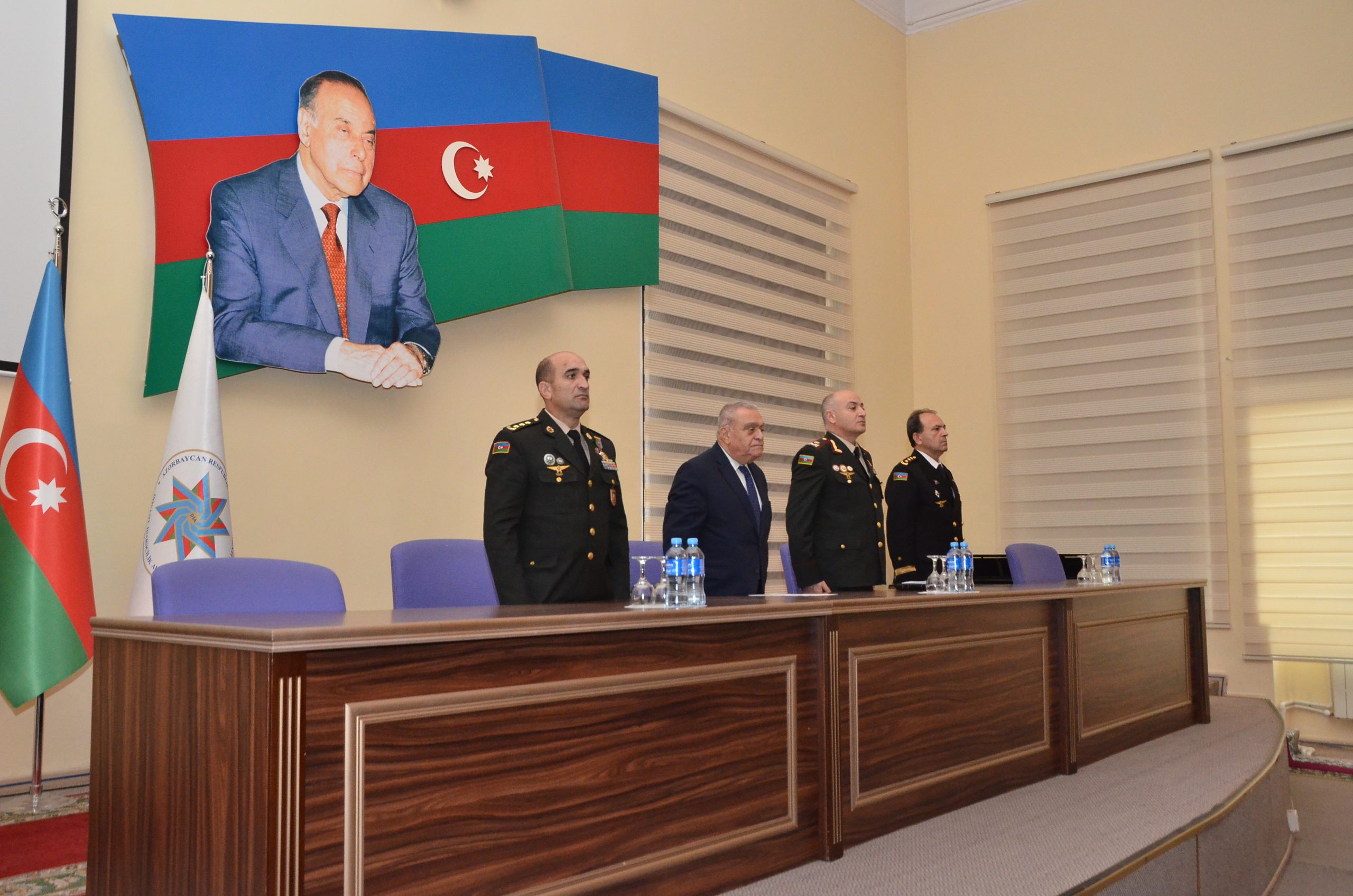 Dövlət İdarəçilik Akademiyasında Milli Müdafiə Universitetinin nümayəndə heyəti ilə görüş keçirilib