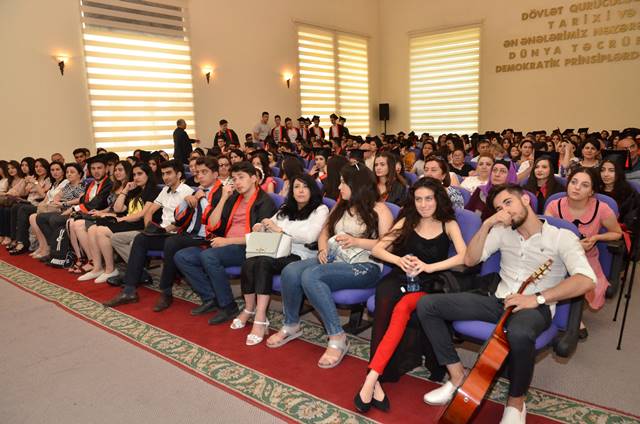 Dövlət İdarəçilik Akademiyasında məzun günü qeyd edilib