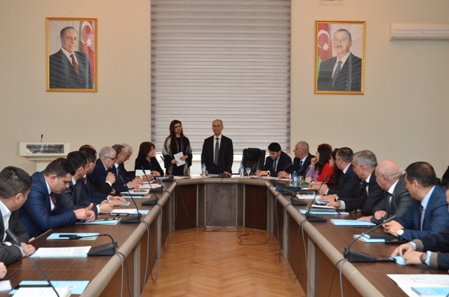 “Müasir dövlət idarəçiliyinin təşkilati əsasları: 15 il innovativ inkişaf yollarında” adlı kursu təşkil edilib