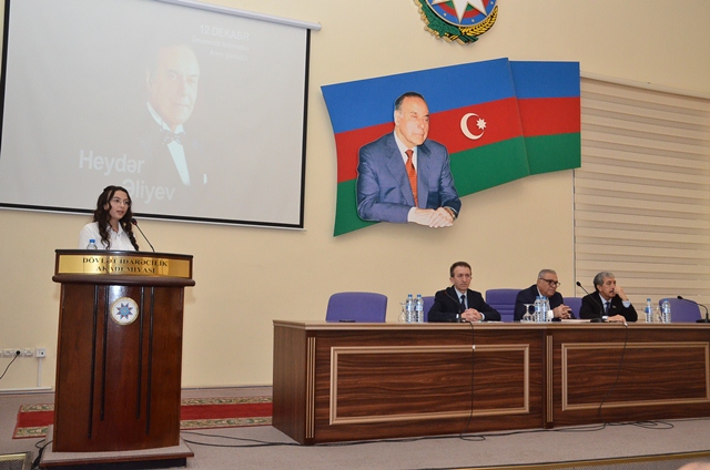 Dövlət İdarəçilik Akademiyasında ümummilli lider Heydər Əliyevin xatirəsi anılıb