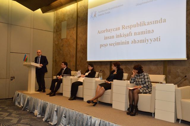 Azərbaycanda davamlı insan inkişafı naminə peşə seçiminin əhəmiyyəti mövzusunda müzakirələr aparılıb