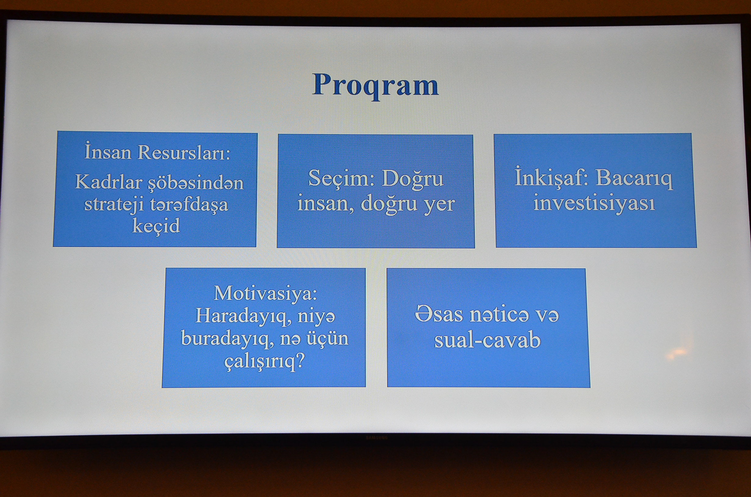 DİA-da “İdarəetmədə İnsan Resurslarının rolu: Seçim, inkişaf və motivasiya mexanizmləri” adlı təlim keçirilmişdir.
