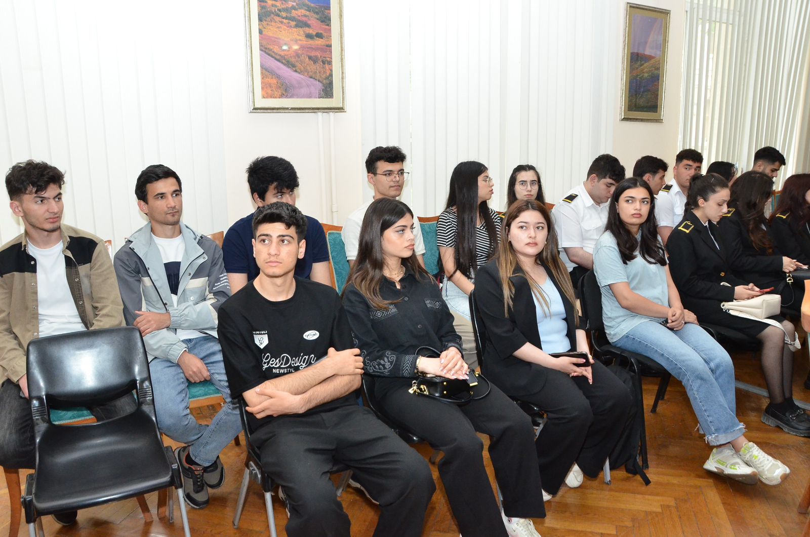 “Mülki qanunvericiliyin problem məsələləri” mövzusunda dəyirmi masa uğurla keçirildi