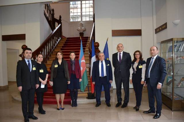 Dövlət İdarəçilik Akademiyasının nümayəndə heyəti Parisdə bir sıra görüşlər keçirib