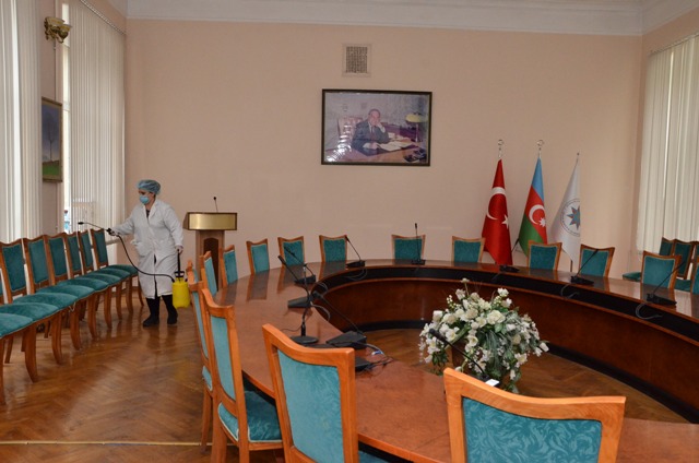 Azərbaycan Respublikasının Prezidenti yanında Dövlət İdarəçilik Akademiyasının inzibati binasında dezinfeksiya işləri aparılıb