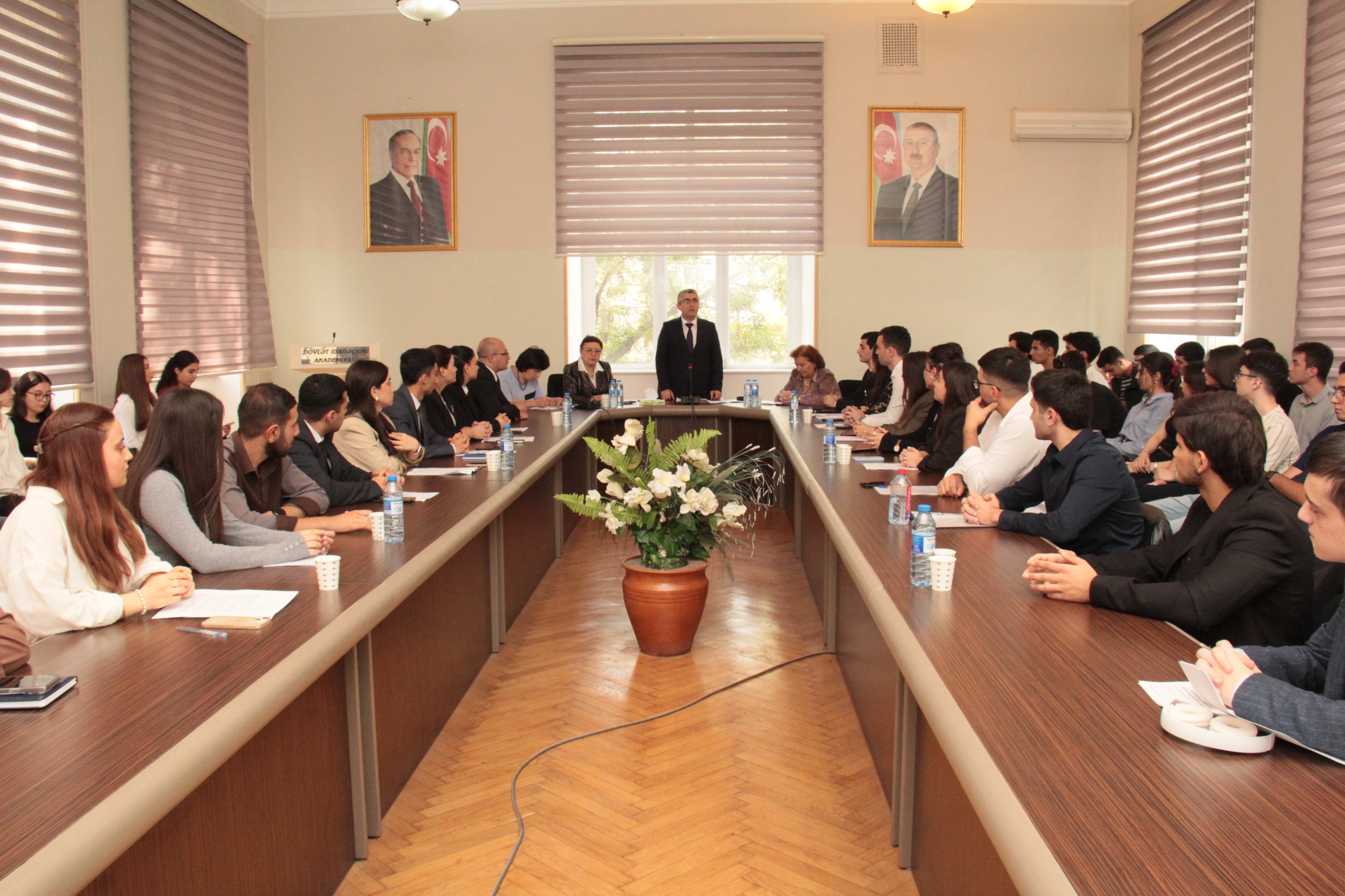 Dövlət İdarəçilik Akademiyasında 27 Sentyabr – Anım Günü ilə bağlı silsilə tədbirlər keçirilib