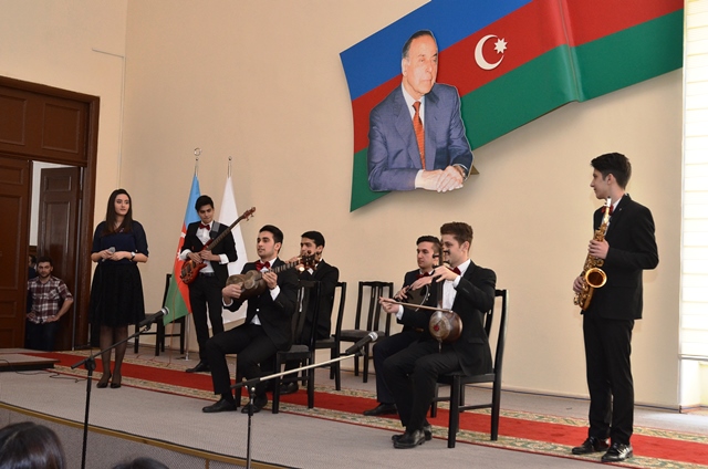 DÖVLƏT İDARƏÇİLİK AKADEMİYASINDA NOVRUZ BAYRAMINA HƏSR EDİLMİŞ TƏDBİRİ KEÇİRİLMİŞDİR