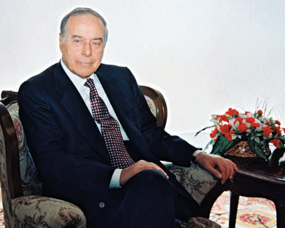 Heydər Əliyevin idarəçilik məktəbi Azərbaycanın davamlı inkişafının təməli və qarantıdır