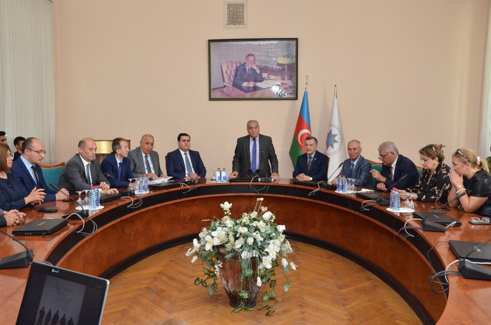 Dövlət İdarəçilik Akademiyasında şəhidlərin xatirəsi anılıb