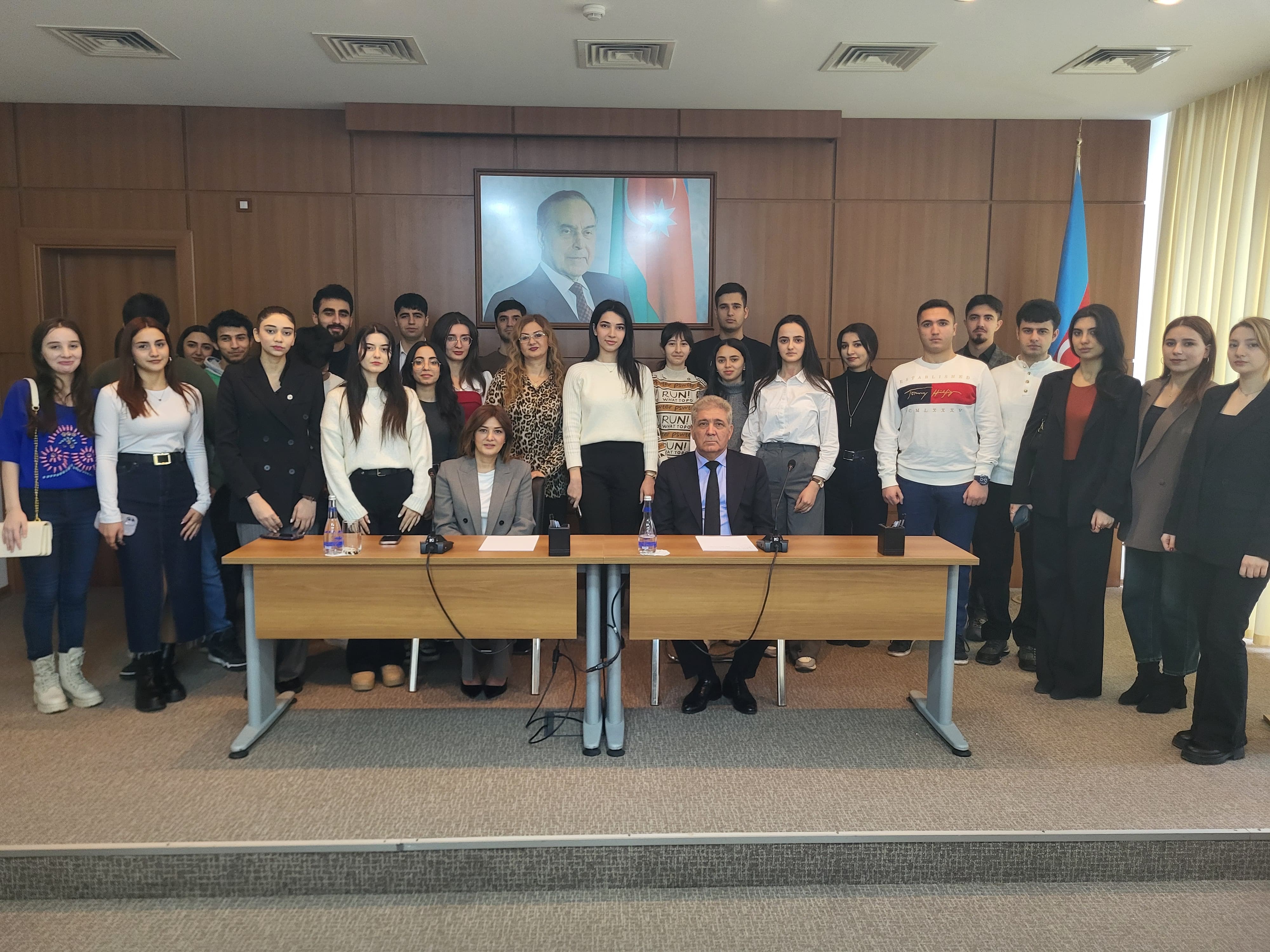 DİA tələbələrinə “Ailə hüququnda vətəndaşlıq vəziyyəti aktları” mövzusunda elmi seminar keçirilib