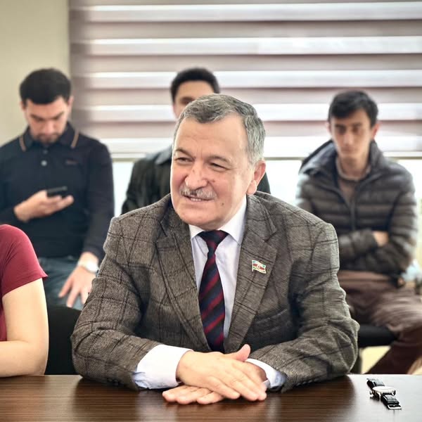 “Azərbaycanın inkişaf yolunda Heydər Əliyevin irsi və liderlik rolu” mövzusunda Milli Məclisin deputatı ilə DİA tələbələri arasında görüş baş tutmuşdur