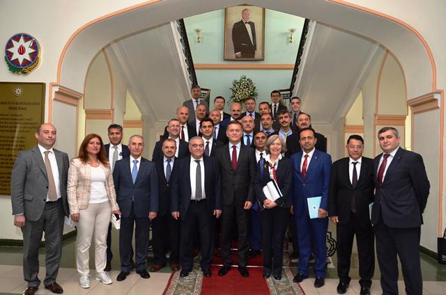 Dövlət İdarəçilik Akademiyasında Turkiyənin yüksək vəzifəli dövlət qulluqçuları üçün təlim-seminarlar keçirilir