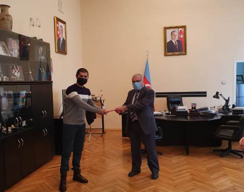 Cəbhədən gələn var. DİA-da qürurverici görüş