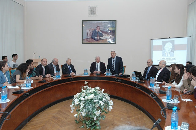 Azərbaycan Respublikasının Prezidenti yanında Dövlət İdarəçilik Akademiyasında Bakı Beynəlxalq Humanitar Forumunda iştirakçısı Nobel mükafatı laureatı professoru Laflin Robert Bettslə görüş keçirilmişdir