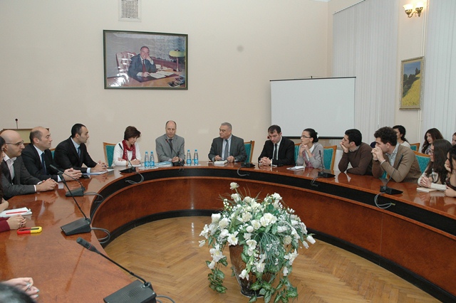 Oktyabrın 27-də Azərbaycan Respublikasının Prezidenti yanında Dövlət İdarəçilik Akademiyasında (DİA) Birləşmiş Millətlər Təşkilatının (BMT) İctimai İnformasiya Departamentinin rəhbəri cənab Maher Nasser ilə görüş keçirilmişdir.