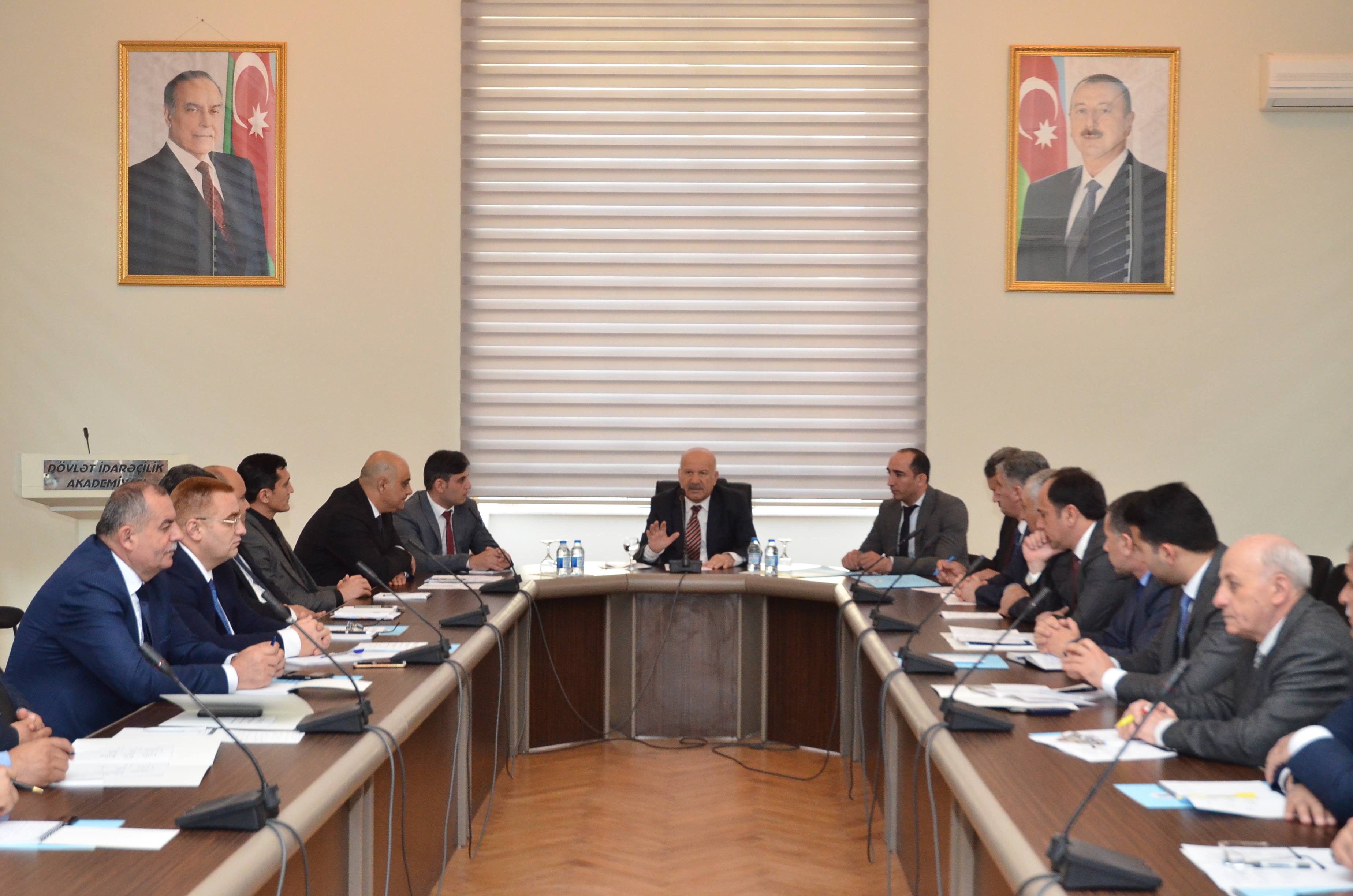 Dövlət İdarəçilik Akademiyasında “Azərbaycan Respublikasında dövlət-din münasibətləri” istiqaməti üzrə ixtisasartırma kursu təşkil edilib