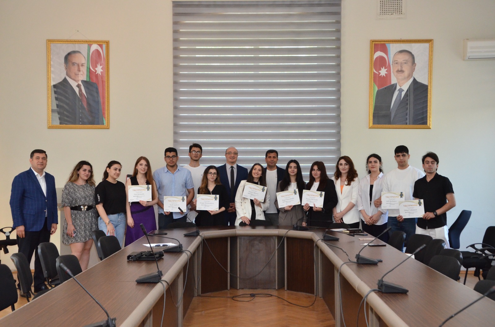 DİA-nın “Brend tələbə”ləri mükafatlandırıldı