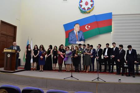 Dövlət İdarəçilik Akademiyasıda 31 dekabr Dünya Azərbaycanlılarının Həmrəylik Günü və Yeni il qeyd edilib