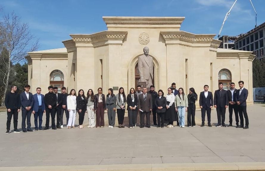 Dövlət İdarəçilik Akademiyasının tələbələrinin “Şöhrət” muzeyinə ekskursiyası təşkil edilib