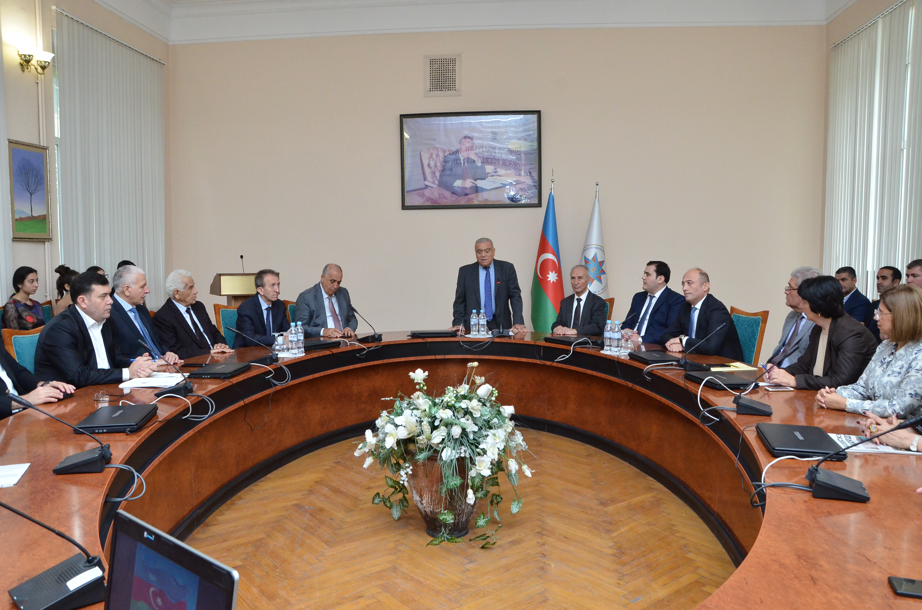 Dövlət İdarəçilik Akademiyasında 18 Oktyabr - Müstəqilliyin Bərpası Günü ilə əlaqədar konfrans keçirilib