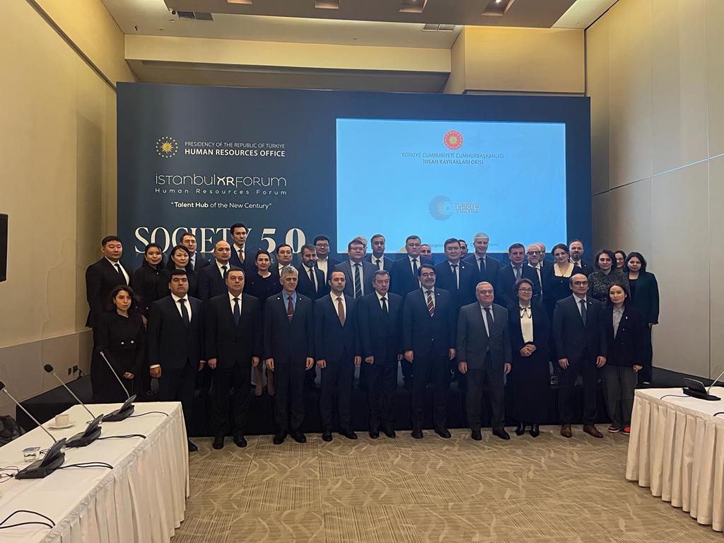 Dövlət İdarəçilik Akademiyasının rektoru İkinci İstanbul İnsan Resursları Forumunda iştirak edib