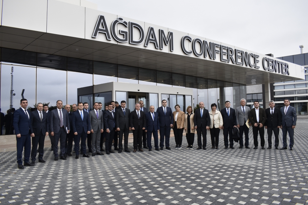 Ağdamda dövlət qulluqçuları üçün ixtisasartırma təlimi keçirilib 