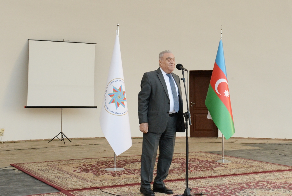 Dövlət İdarəçilik Akademiyasından 393 bakalavr, 96 magistr məzun olub