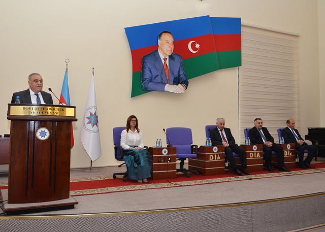 Azərbaycan Respublikasının Prezidenti yanında Dövlət İdarəçilik Akademiyasında Dövlət qulluqçularının peşə bayramı günü qeyd edilib