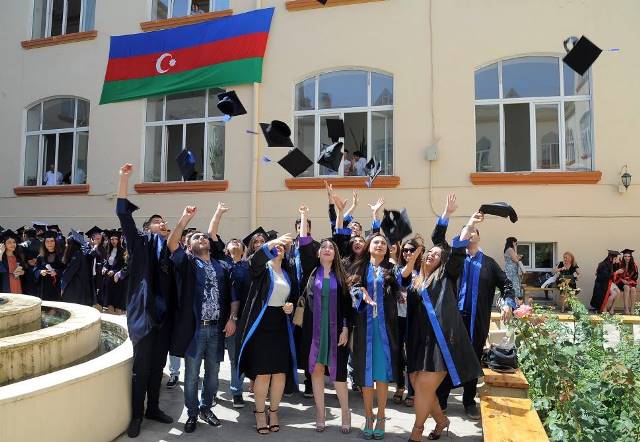 Dövlət İdarəçilik Akademiyasında məzun günü qeyd edilib