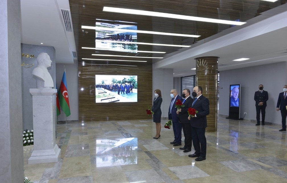 Azərbaycan Respublikasının Prezidenti yanında Dövlət İdarəçilik Akademiyası və Azərbaycan Respublikası Baş Prokurorluğu arasında əməkdaşlığa dair memorandum imzanalmışdır