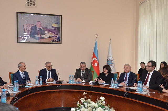 UNESKO üzrə Azərbaycan Milli Komissiyasının 25 illiyi ilə əlaqədar Dövlət İdarəçilik Akademiyasında dəyirmi masa keçirilib