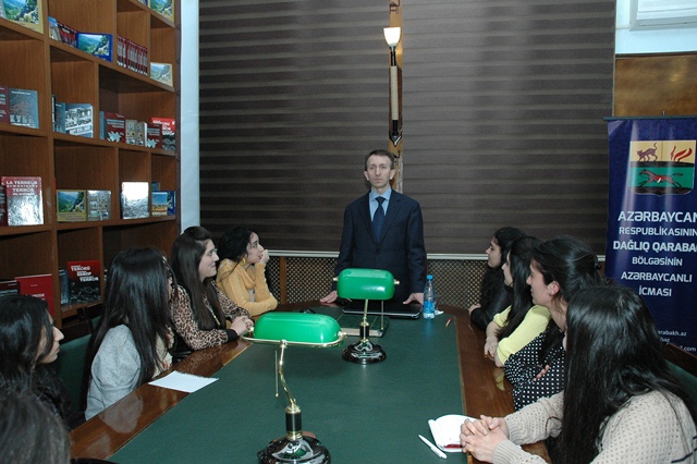 Qarabağ Araşdırmalar Mərkəzində ali məktəb tələbələri üçün “Qarabağ həqiqətləri” adlı qısamüddətli kurslar başlamışdır.