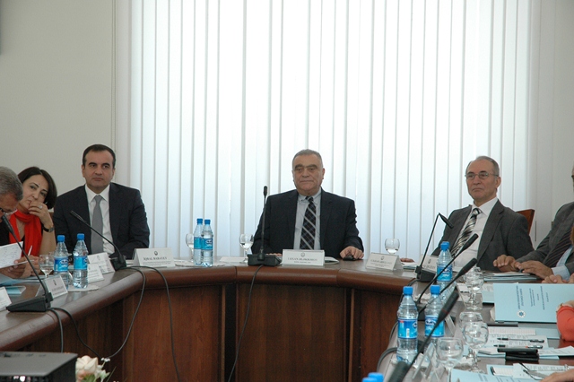 Ulu Öndərin anadan olmasının 91-ci ildönümünə həsr olunmuş “İdarəetmə qərarlarının qəbulunda informasiya sistemlərinin rolu” mövzusunda Respublika Elmi Konfransı