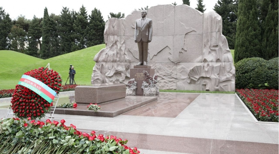 Ümummilli Lider Heydər Əliyevin anım günü