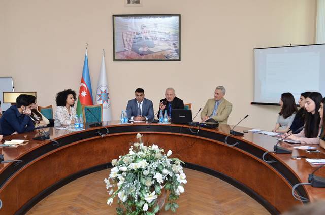 Dövlət İdarəçilik Akademiyasında İtaliyanın Link-Kampus universitetinin professoru ilə görüş keçirilib