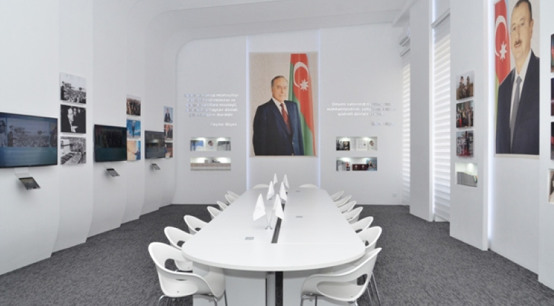 Description of this image goes here.